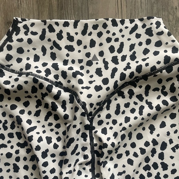 Balance Athletica/ Vitality leggings - Picture 6 of 7